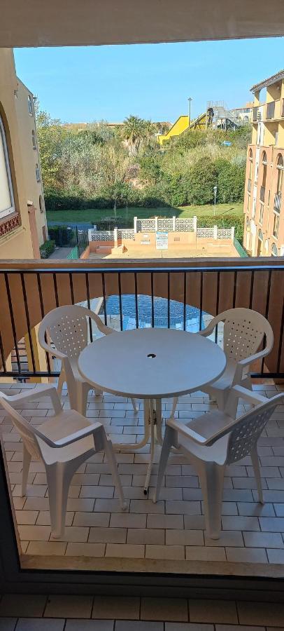 Appartement situé au Cap d'Agde proche plage Esterno foto